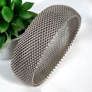 New Silver Tone Bangle Bracelet Mesh Design - 11S